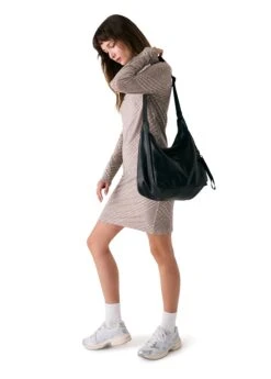 Snowdon Crossbody 38 Snowdon Crossbody -Lole Clothing Shop AMZ LAW0959 N415 2