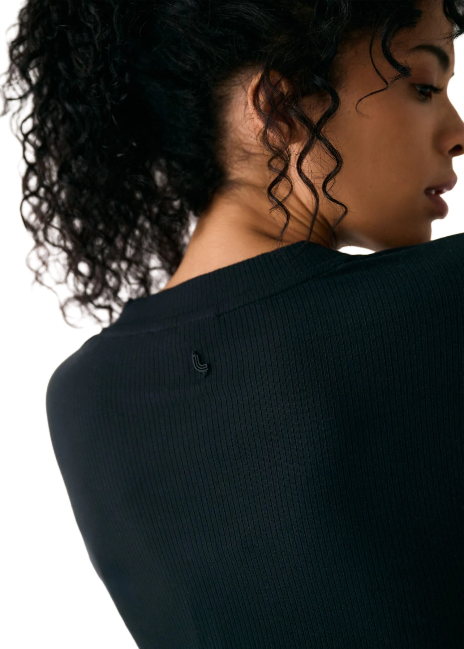 Traverse V-Neck Dress 22 Traverse V-Neck Dress - Image 20