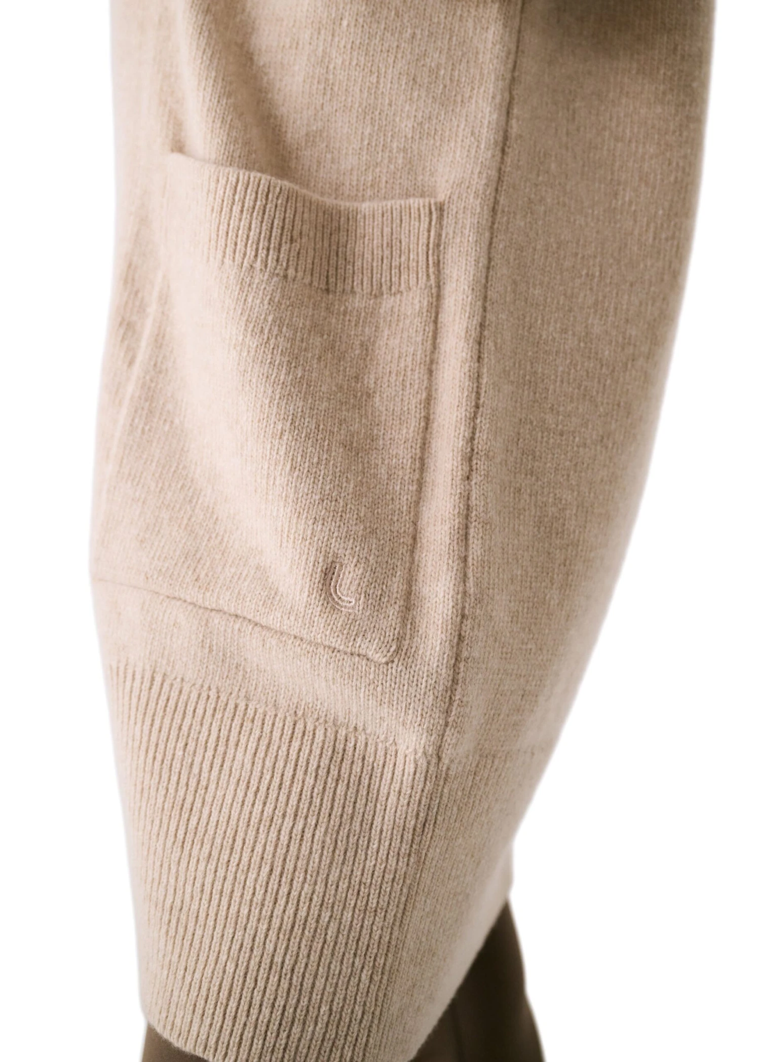 Verdun Cardigan 10 Verdun Cardigan - Image 8