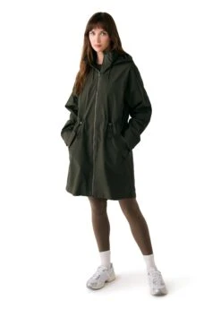 Piper 2.0 Rain Jacket 40 Piper 2.0 Rain Jacket -Lole Clothing Shop AMZ LUW0957 BB03 1
