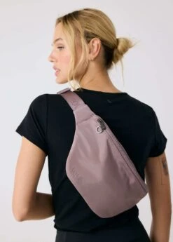 Taylor 3l Belt Bag 37 Taylor 3l Belt Bag -Lole Clothing Shop LAW0928 P732 2