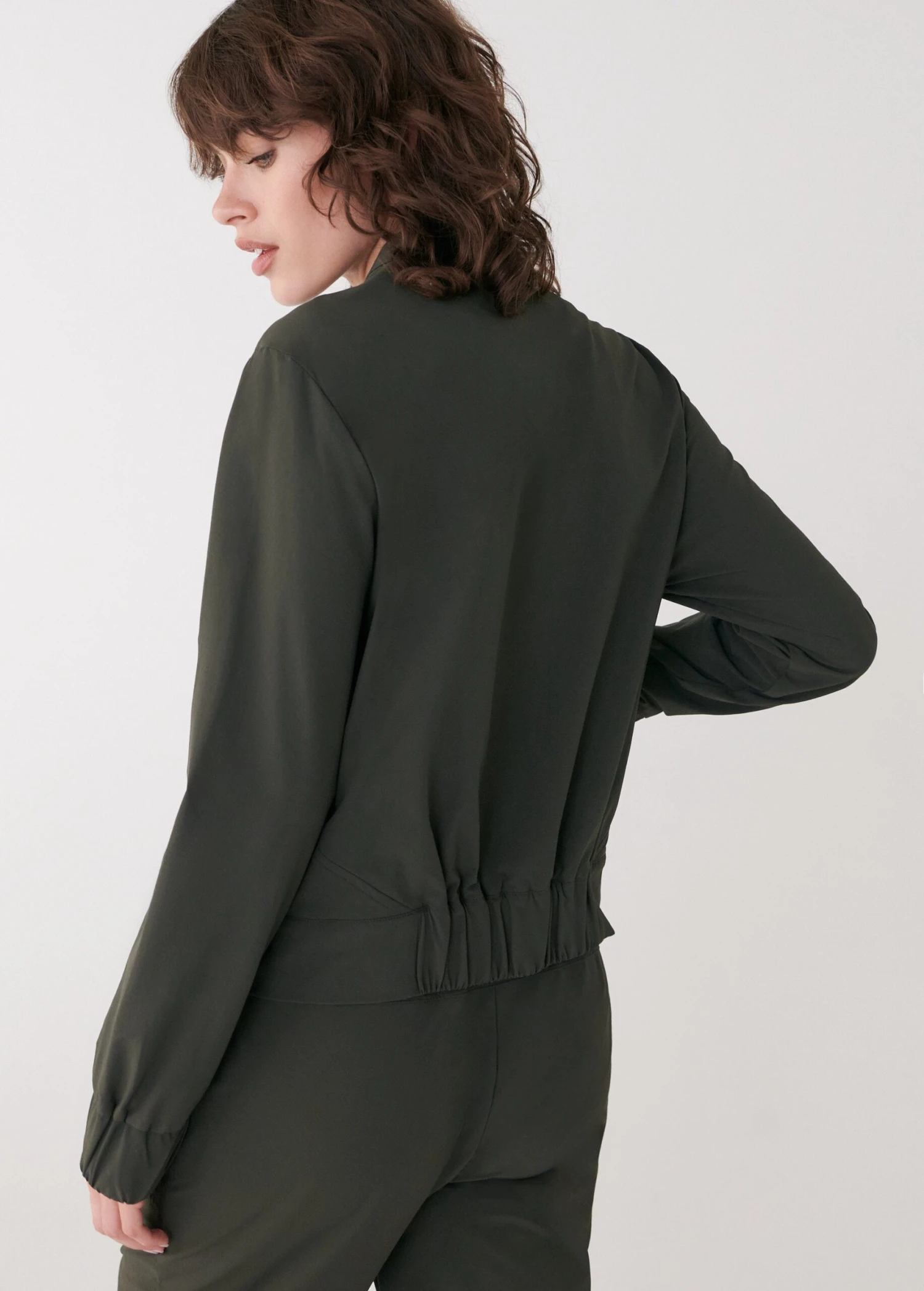 Momentum Tech Bomber 9 Momentum Tech Bomber - Image 7