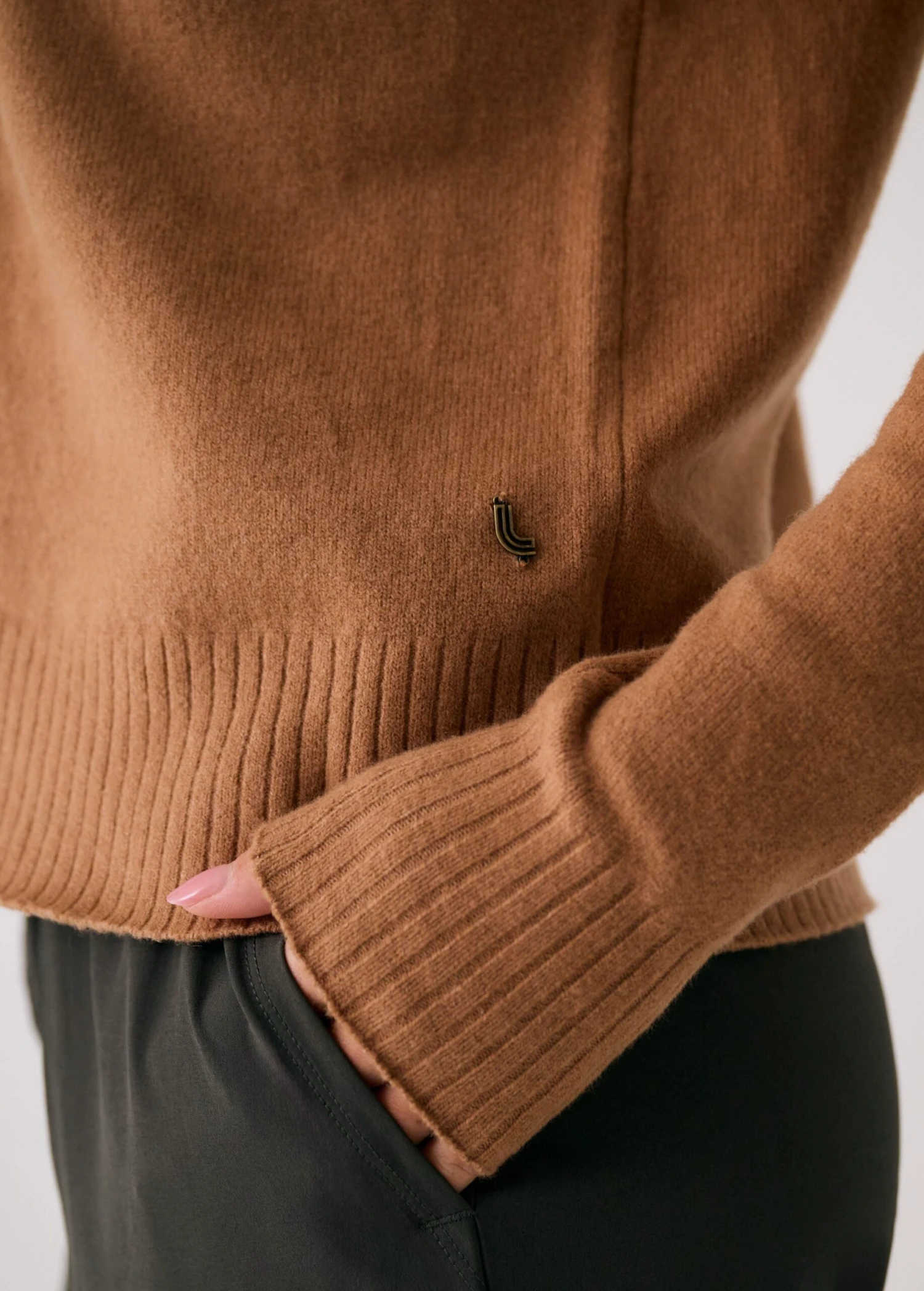 Camila Crew Neck Sweater 10 Camila Crew Neck Sweater - Image 8