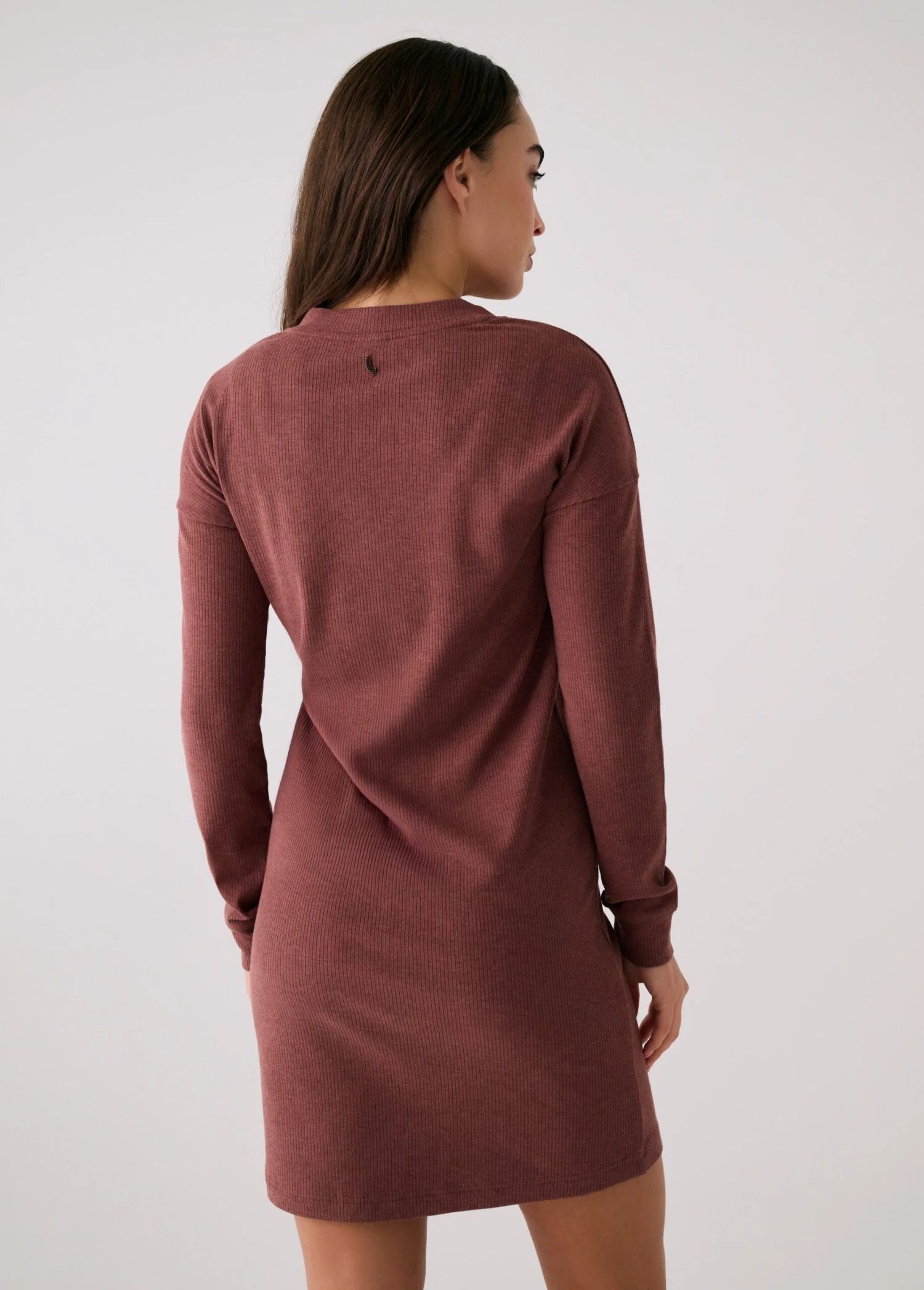 Traverse V-Neck Dress 5 Traverse V-Neck Dress - Image 3