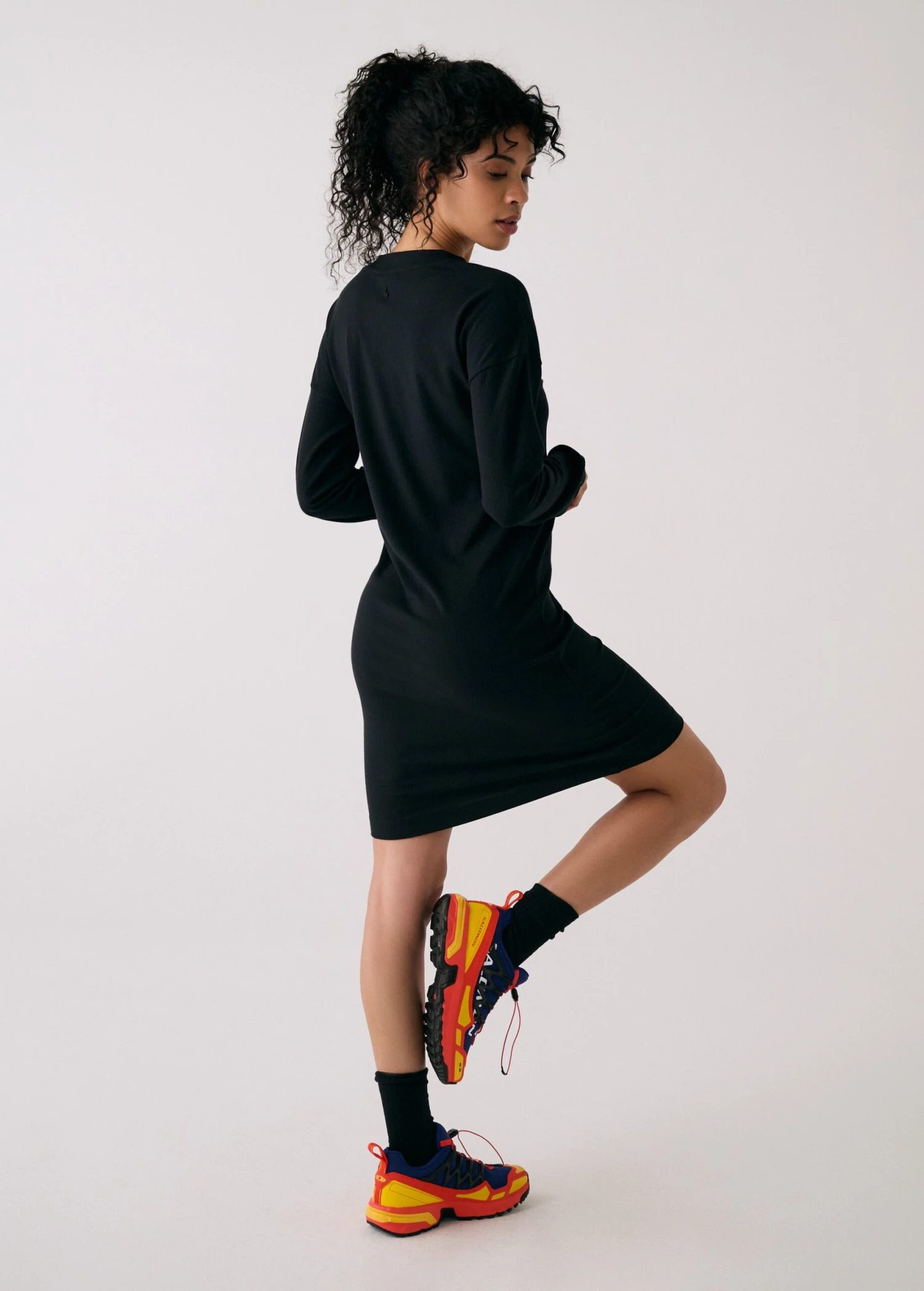 Traverse V-Neck Dress 13 Traverse V-Neck Dress - Image 11