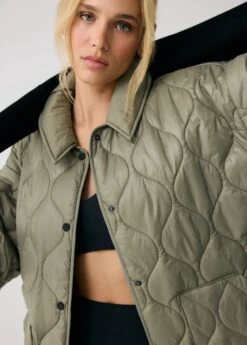 The Shacket Oversized Jacket 39 The Shacket Oversized Jacket -Lole Clothing Shop LUW0885 V814 1 bad1eaaa fc4c 4f9f b41f 69b9fa0acf00