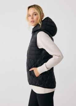 The Base Insulated Vest 33 The Base Insulated Vest -Lole Clothing Shop LUW0968 N415 1