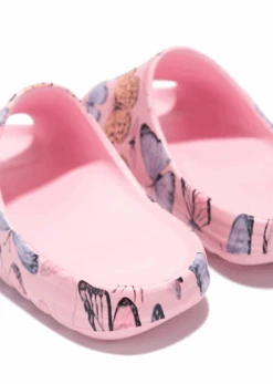 GIVE ME BUTTERFLIES RUBBER SLIDE -Lole Clothing Shop ScreenShot2021 01 07at5.26.45PM