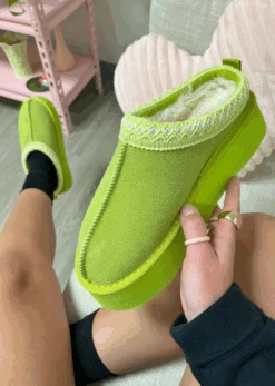 CUTENESS ALERT GREEN PLATFORM SLIPPER -Lole Clothing Shop ScreenShot2023 02 21at12.39.21PM