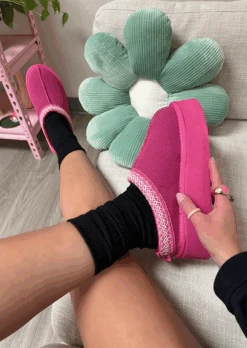 CUTENESS ALERT PINK PLATFORM SLIPPER -Lole Clothing Shop ScreenShot2023 02 21at12.47.18PM